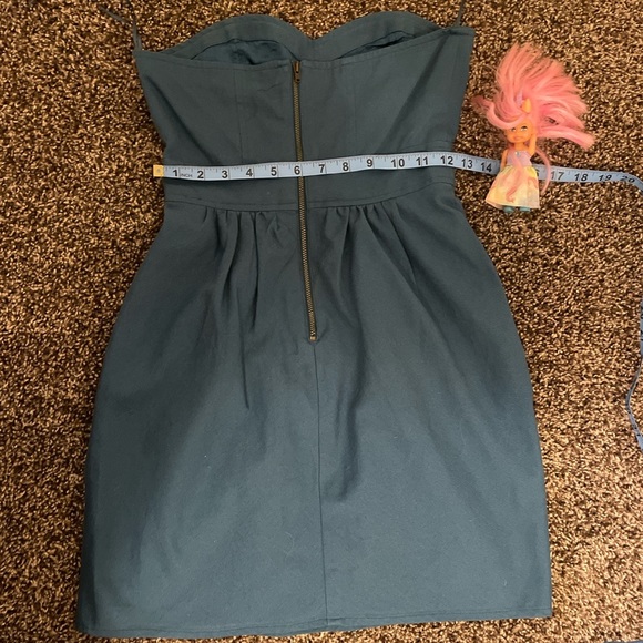 ROXY JUNIORS WOMEN’S SIZE XS 3 STRAPLESS LINED MINI DRESS WITH POCKETS!!! - Picture 3 of 4